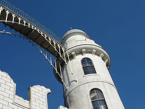 Fotos Brücke zwischen den Schlosstürmen